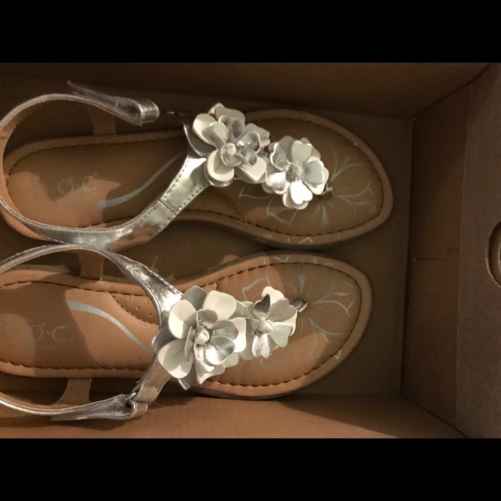 Girls sandal